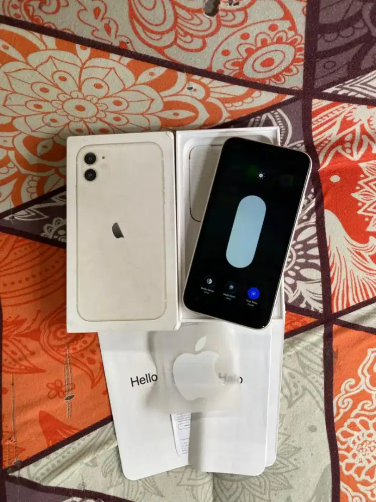 iPhone 11 64gb iBox