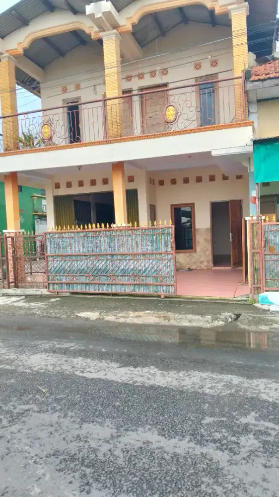 Disewakan 2 ruang untuk usaha