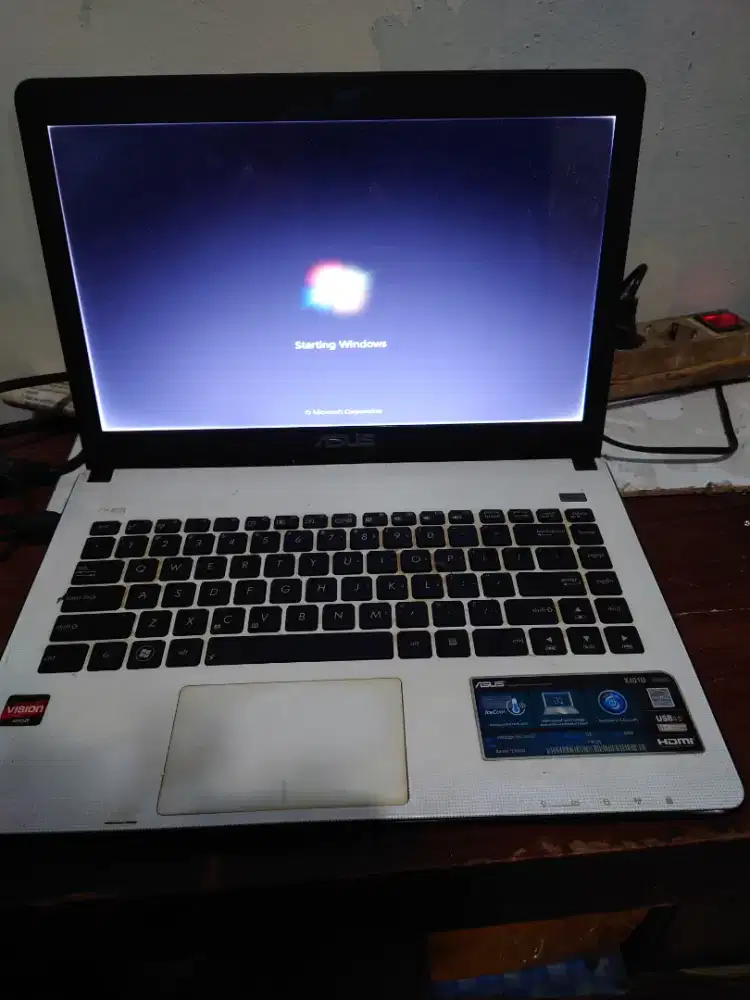 Laptop Asus x401U bahan