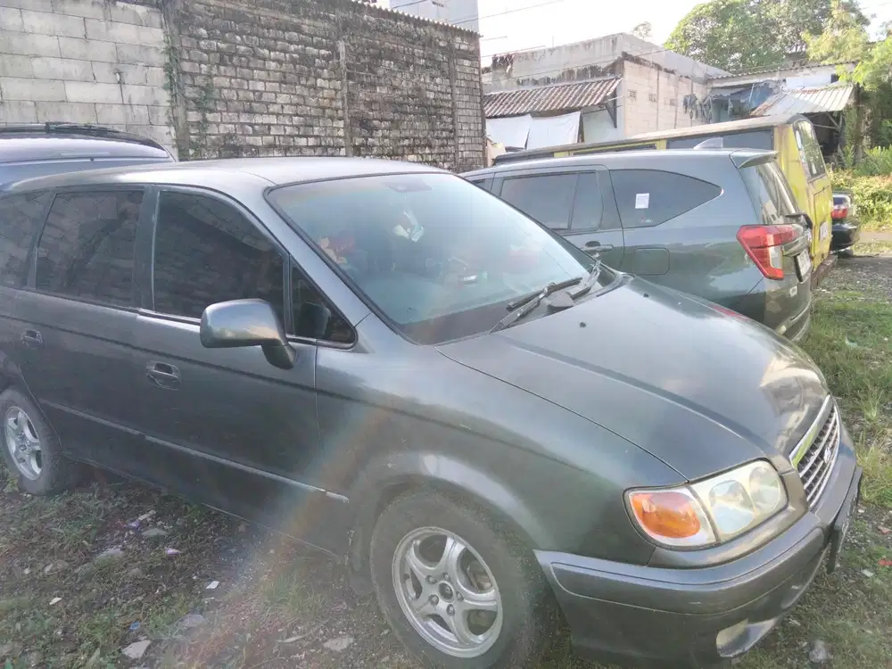 Hyundai Trajet 2000 Bensin