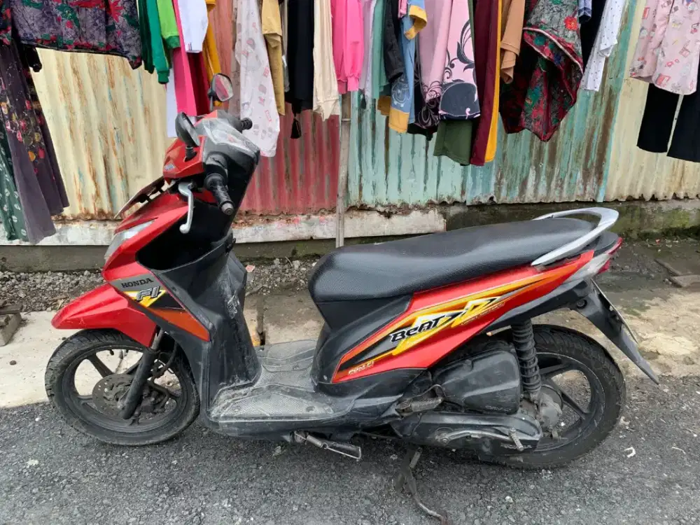 Honda Beat 2013 - Plat L - Tinggal Pakai (Tidak Ada PR)