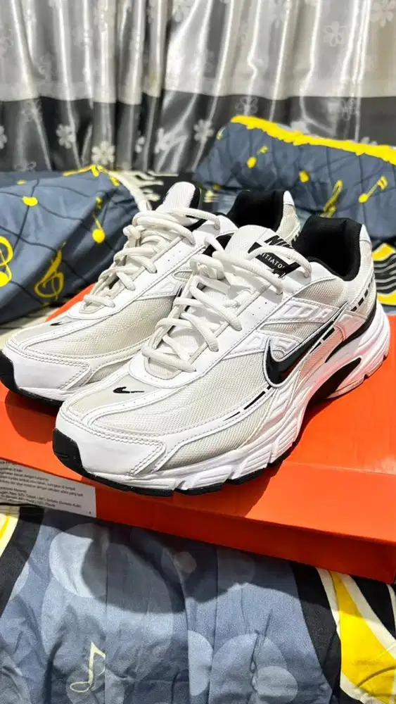 Nike Initiator White Black Size 46 / US 12