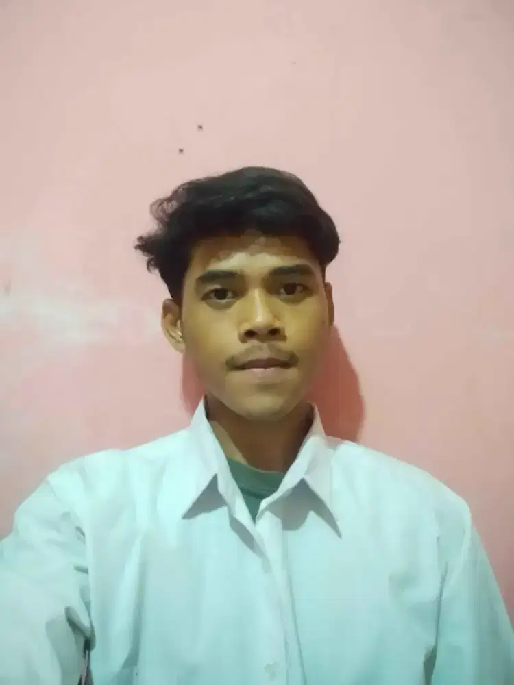 Cari pekerjaan Ditoko/gudang, yg lainnya gk masalah