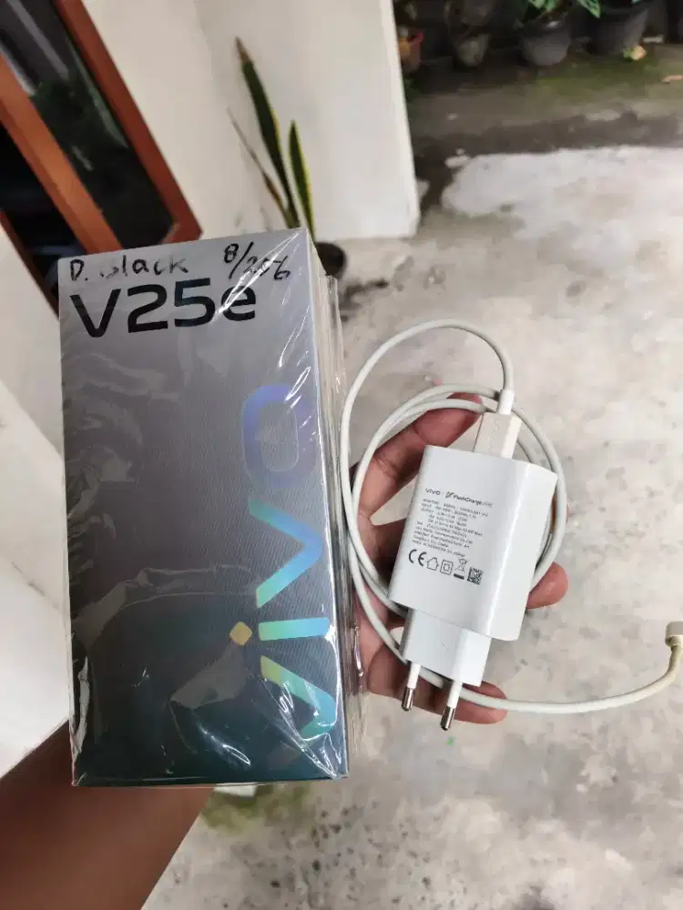 Vivo V25e 8/256 Fullset
