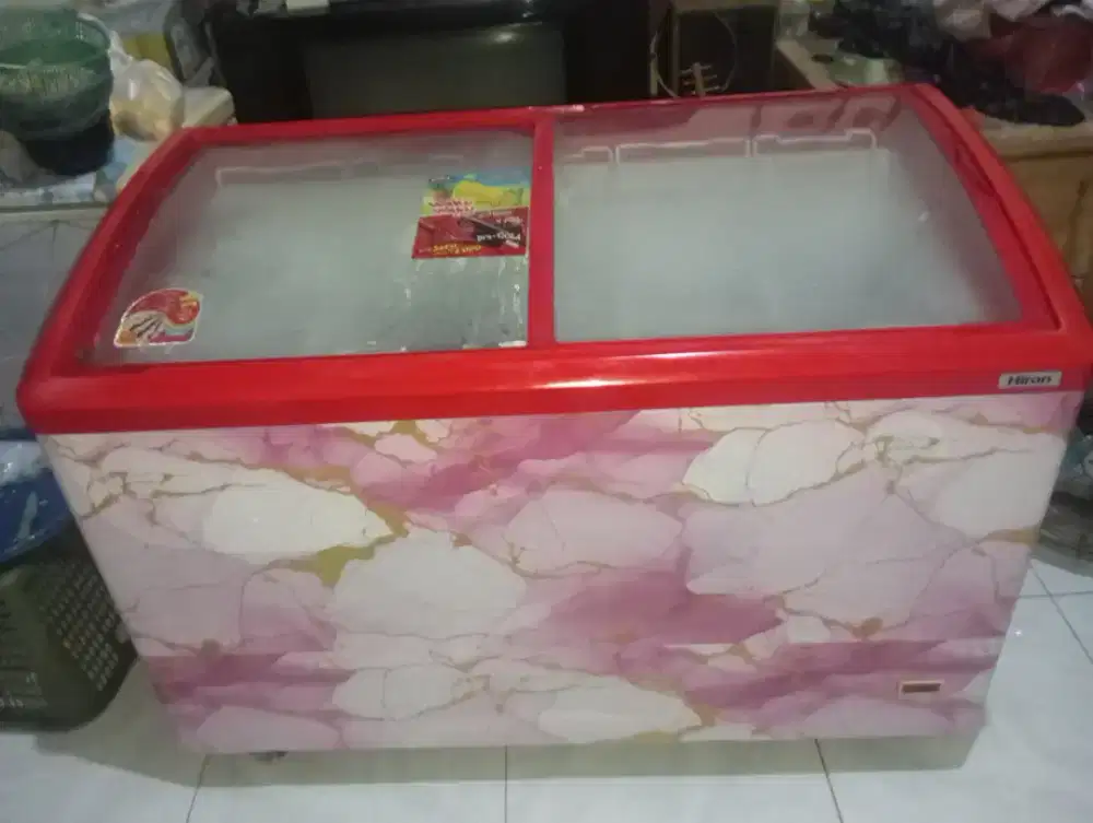 Freezer sleding kaca UK.362liter