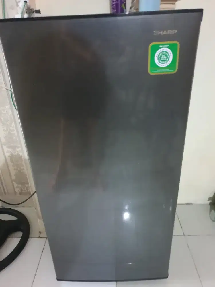 Di jual Kulkas Sharp 1 Pintu