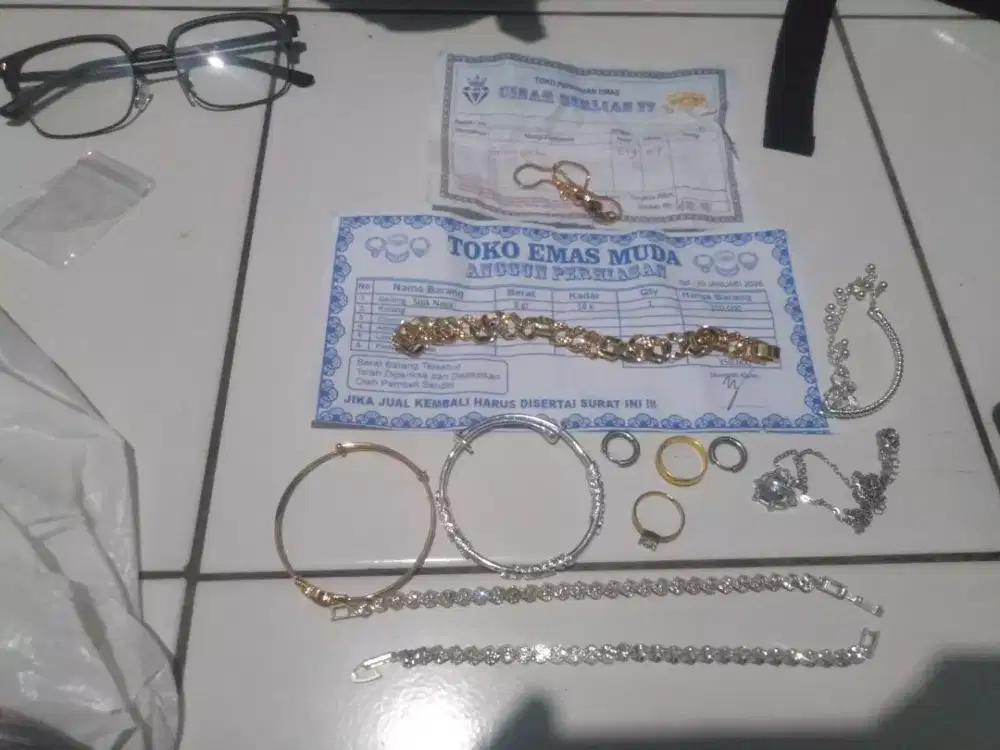 Mas dan perak gambling