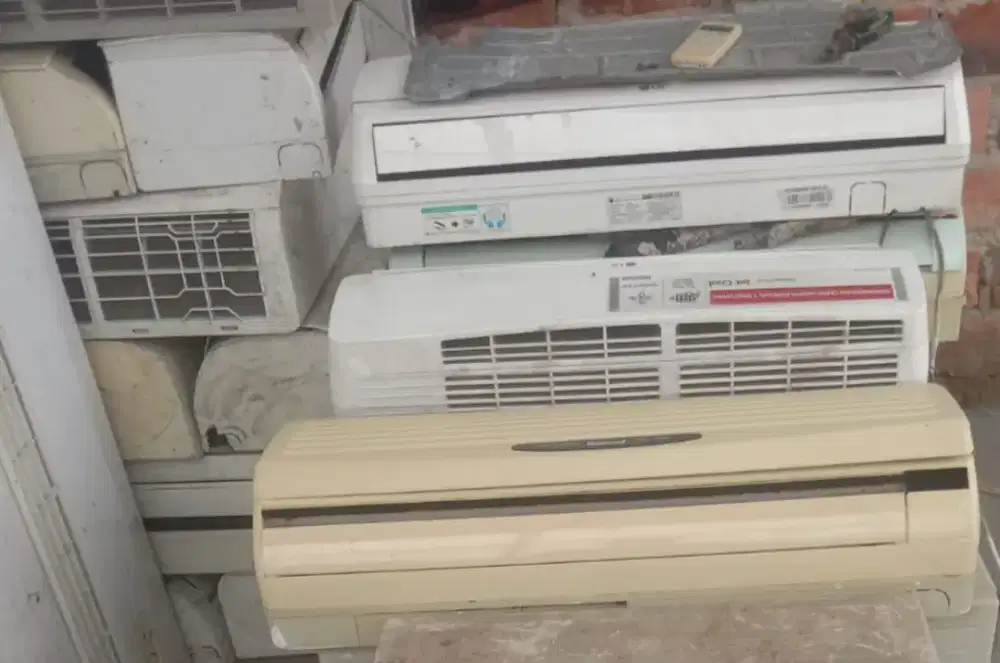 Menerima ac bekas rusak atau mati total