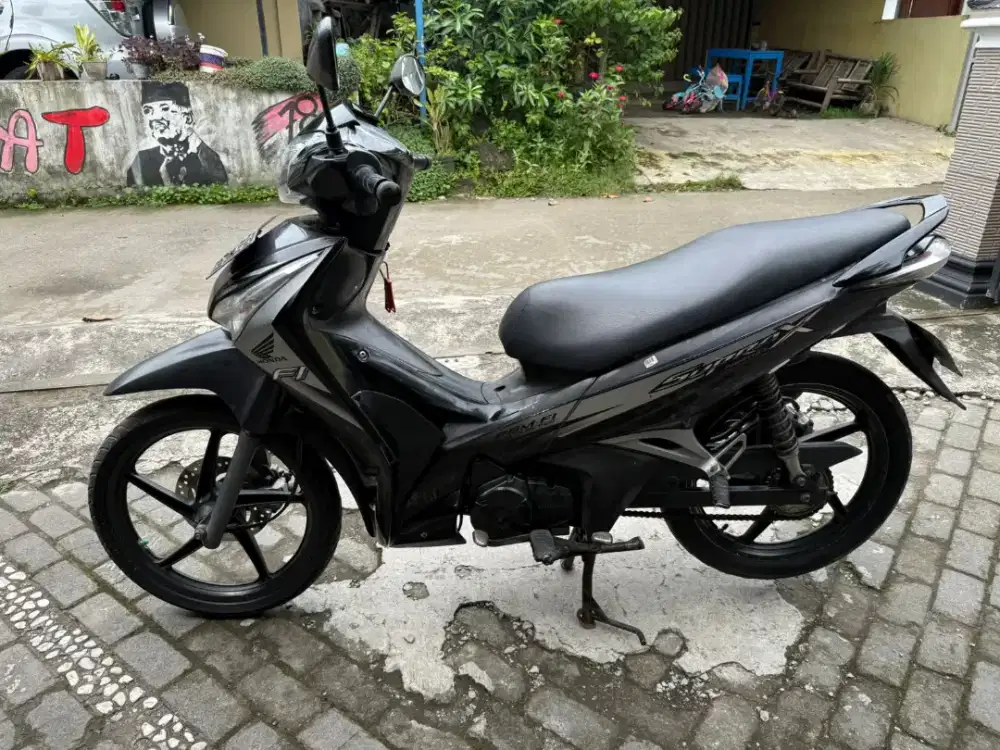 Supra helm in injeksi THN 2012 plat H Semarang