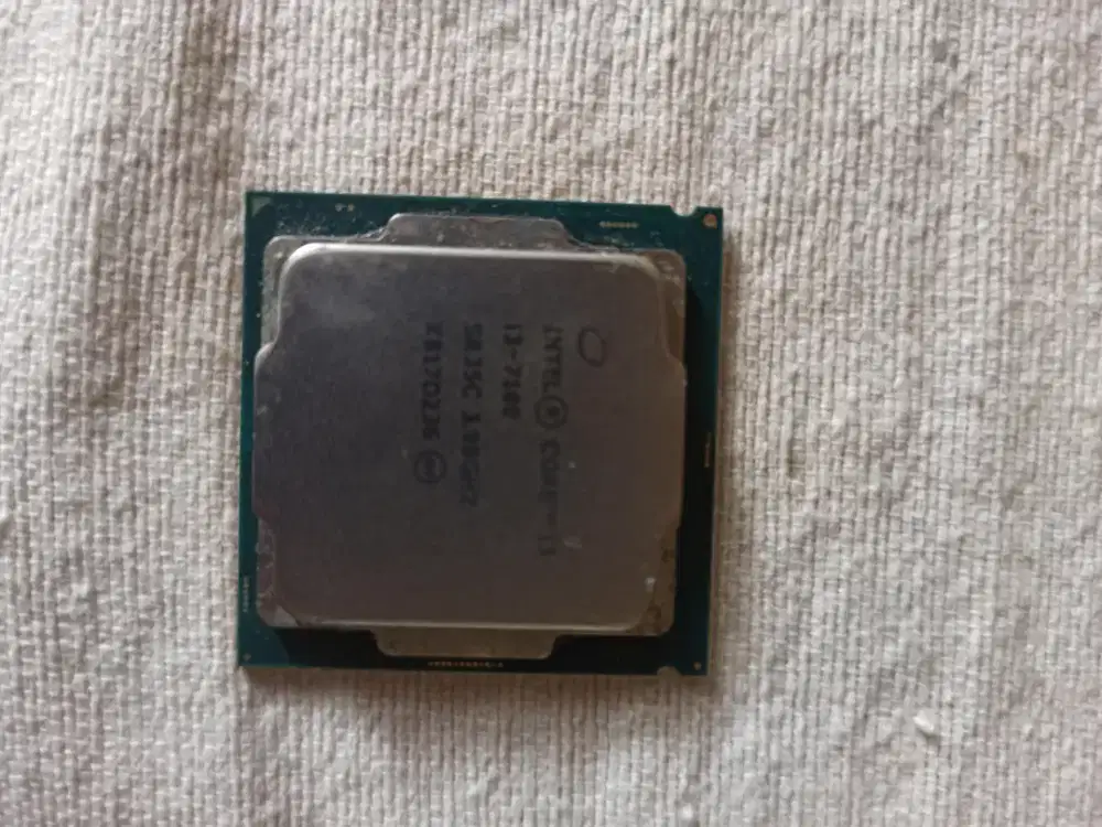 Processor i3 7100