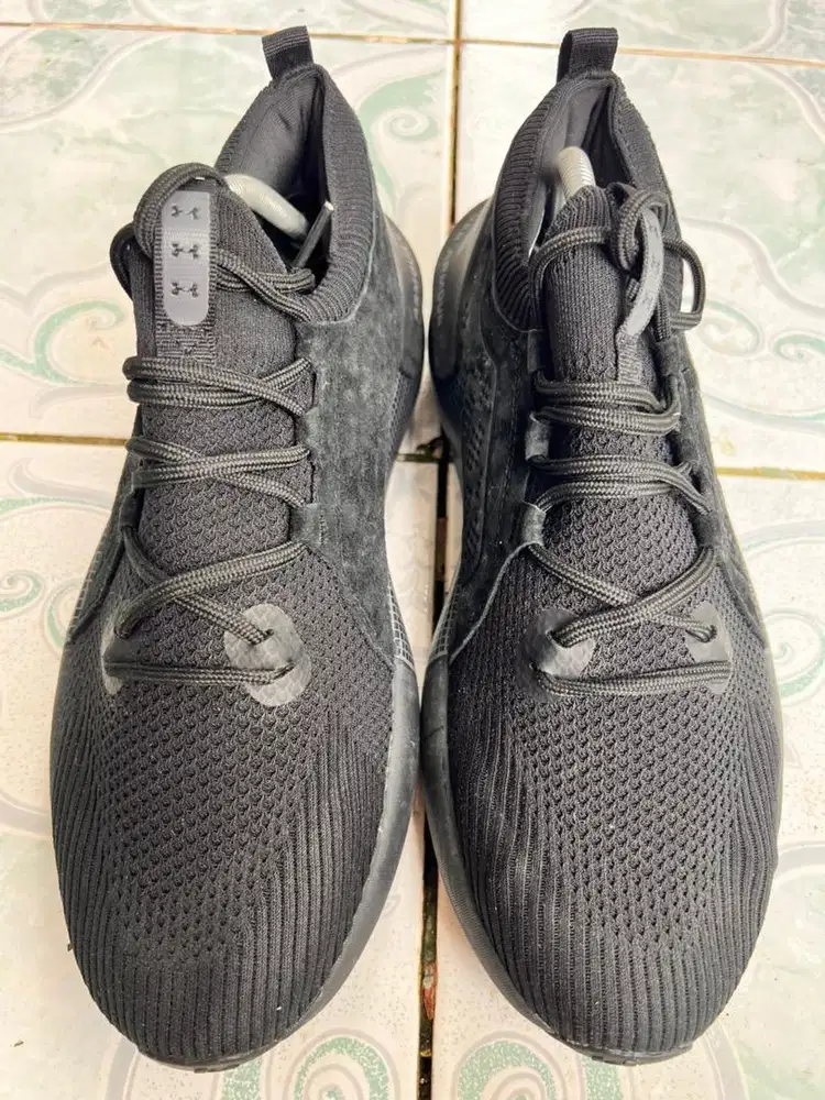 Jual Sepatu Under Armour size 45 200rb