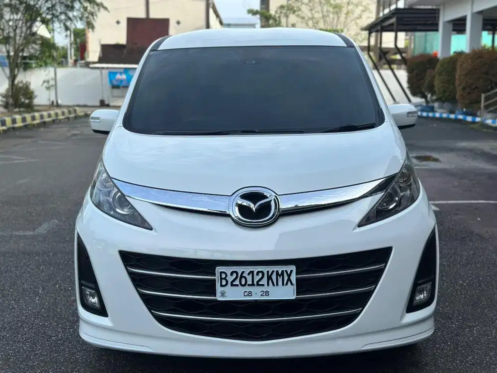 Mazda Biante AT low KM