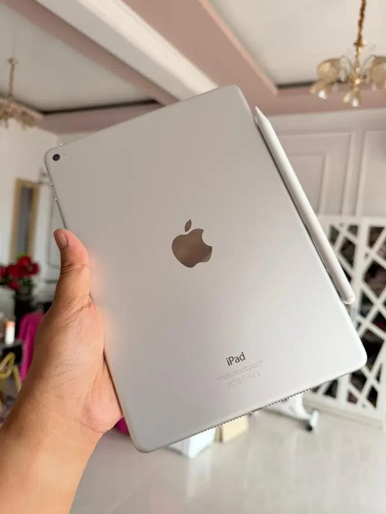 iPad Air 2 Seperti Baru + Pencil