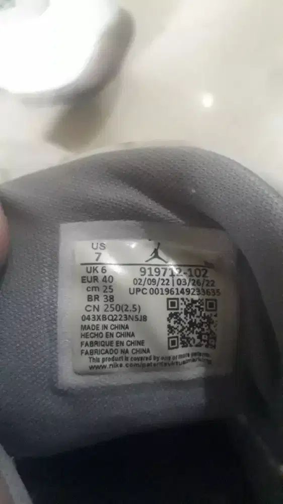 Jual Nike Air Jordan 11 Retro Low jarang pakai size 40