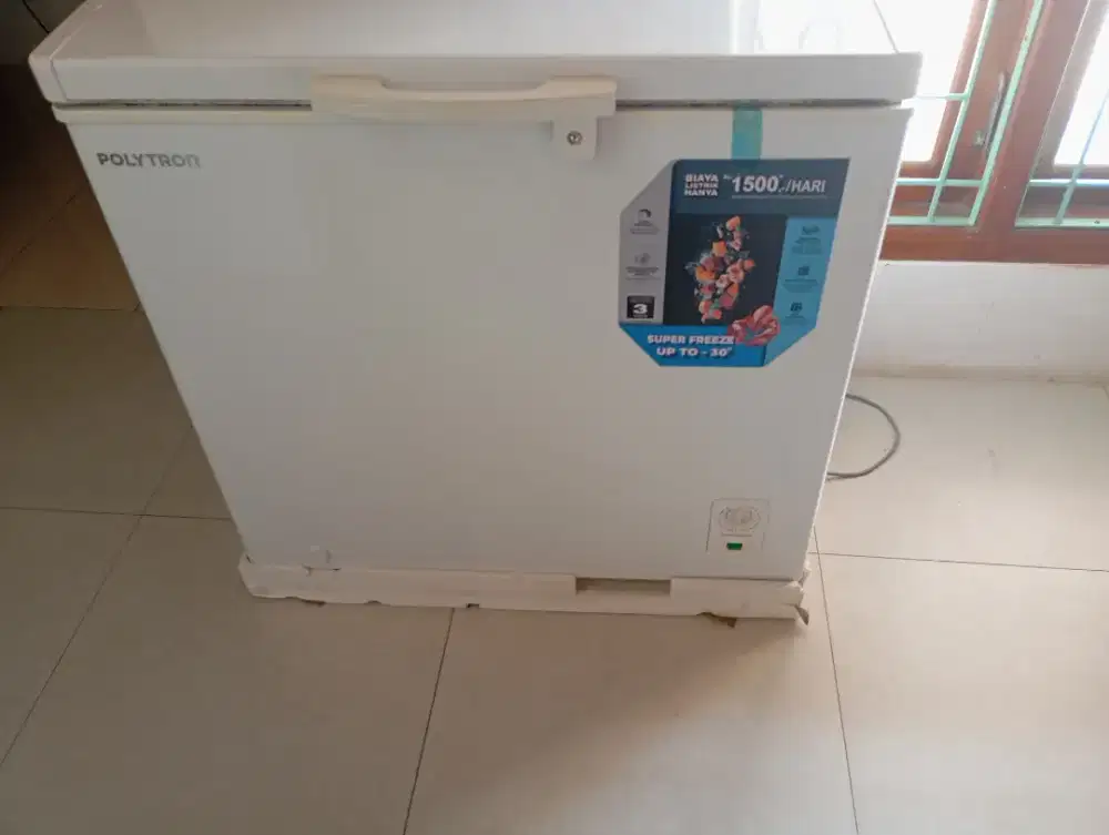 Freezer Polytron 200 Liter Normal Dingin