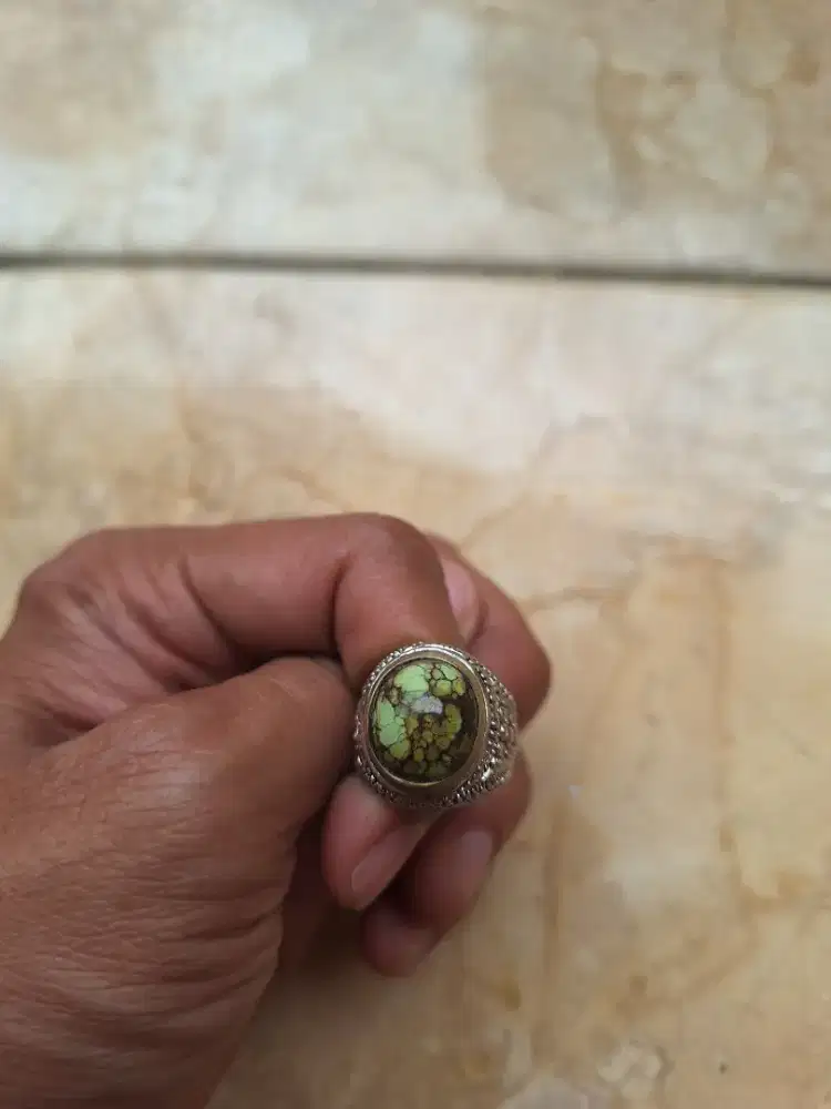 Akik pirus telor asin