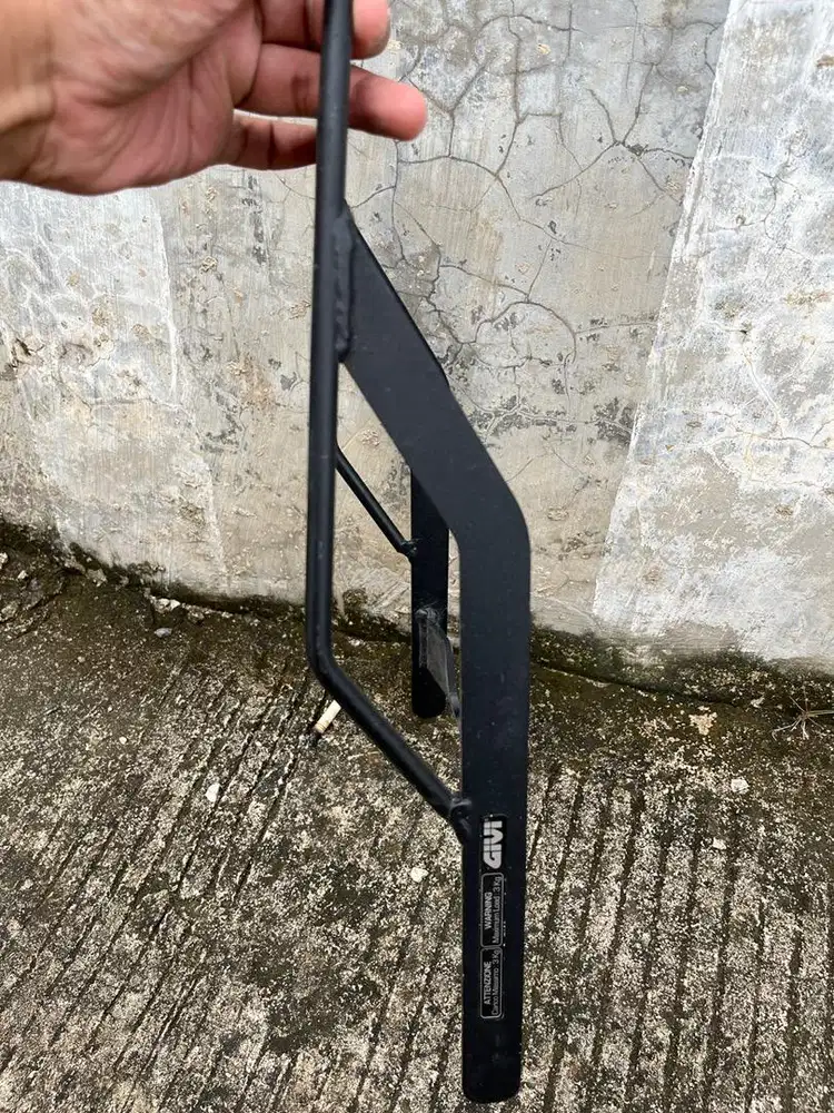 Breket Tebal Ex Revo