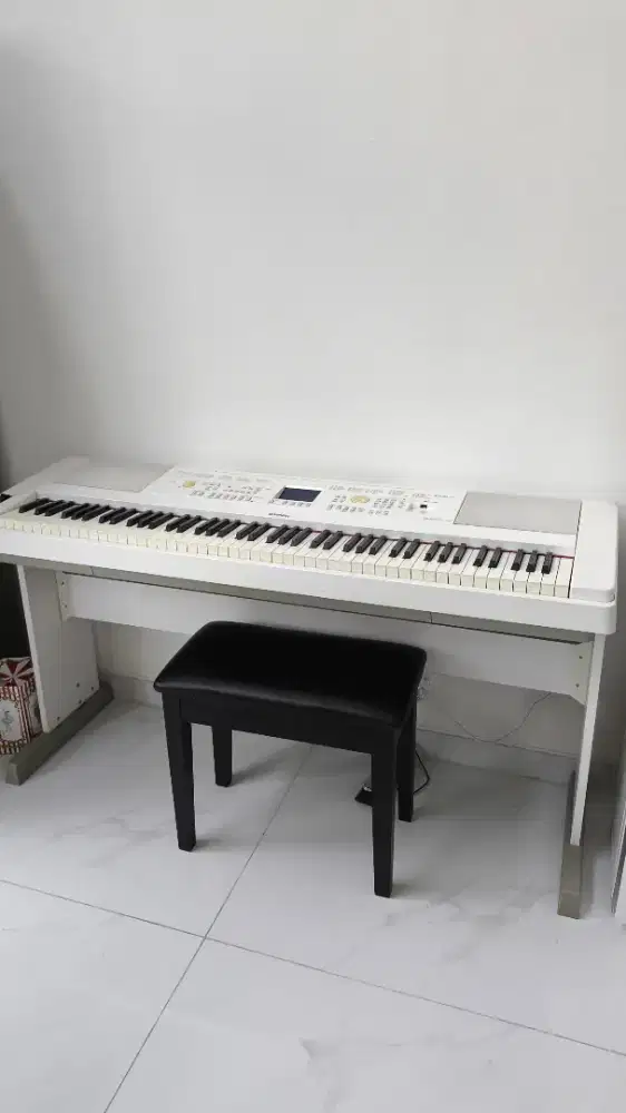 Electric Piano Yamaha DGX 660