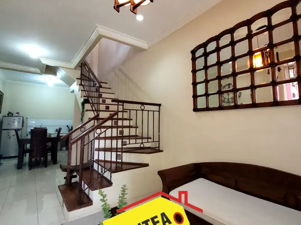 Dijual Rumah Dua lantai Murah di Taman Permata Bintaro Sektor 9 Rumah Siap Huni, Lokasi Strategis dekat dengan Club house Permata, Masjid Al Aqso, fre