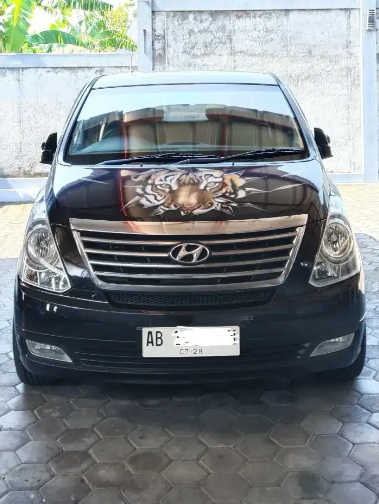 Dijual Hyundai H-1 2.4 A/T Bensin th 2012
