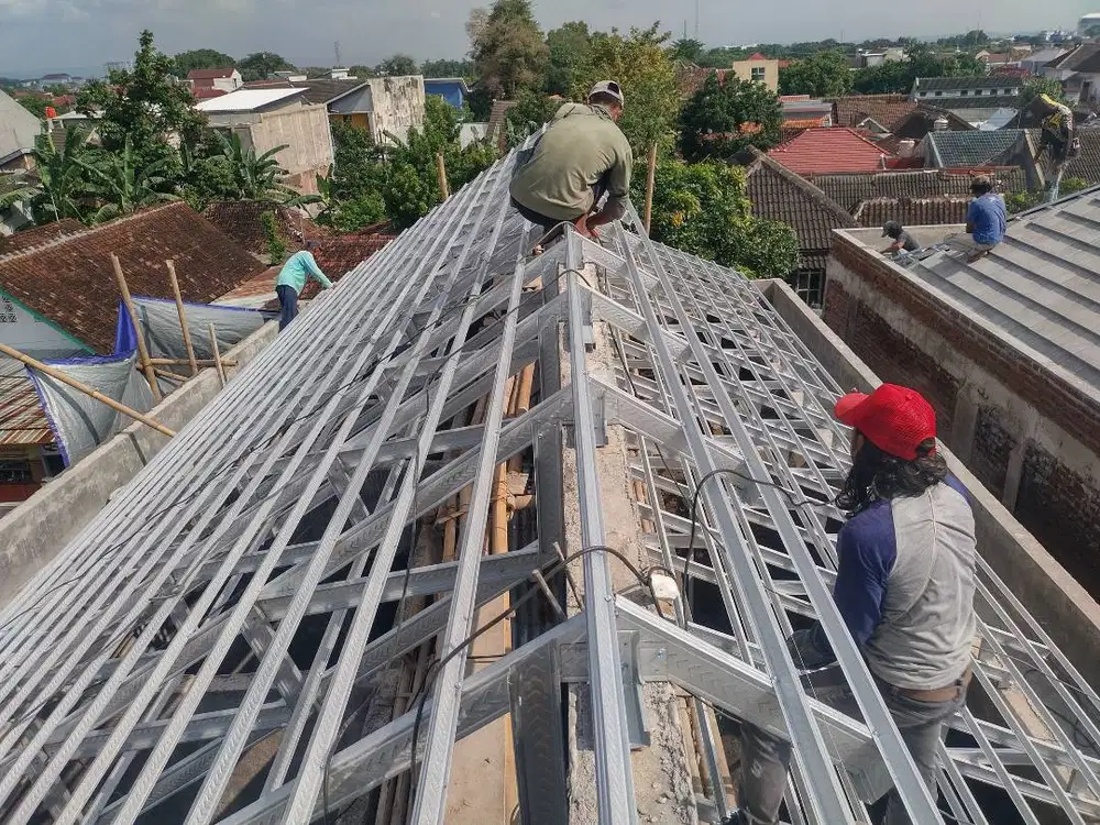 Pasang Baja Ringan Utk Rehab Ganti Atap Lapuk