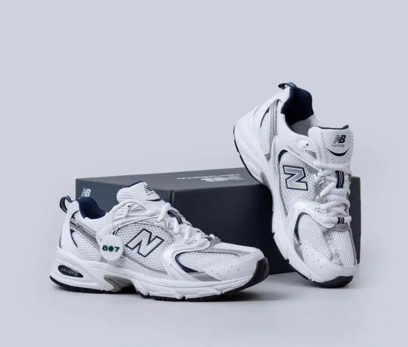 Dijual murah sepatu NB 530 putih biru ukuran 38