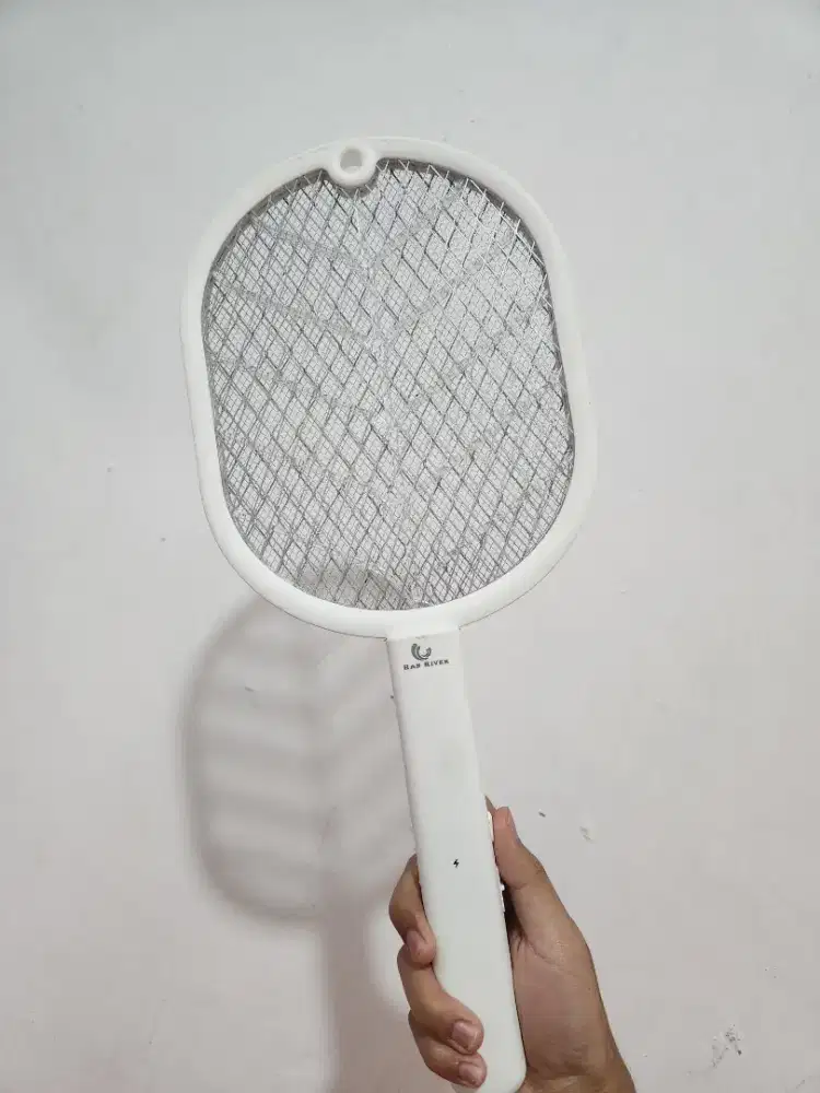 Raket nyamuk han river