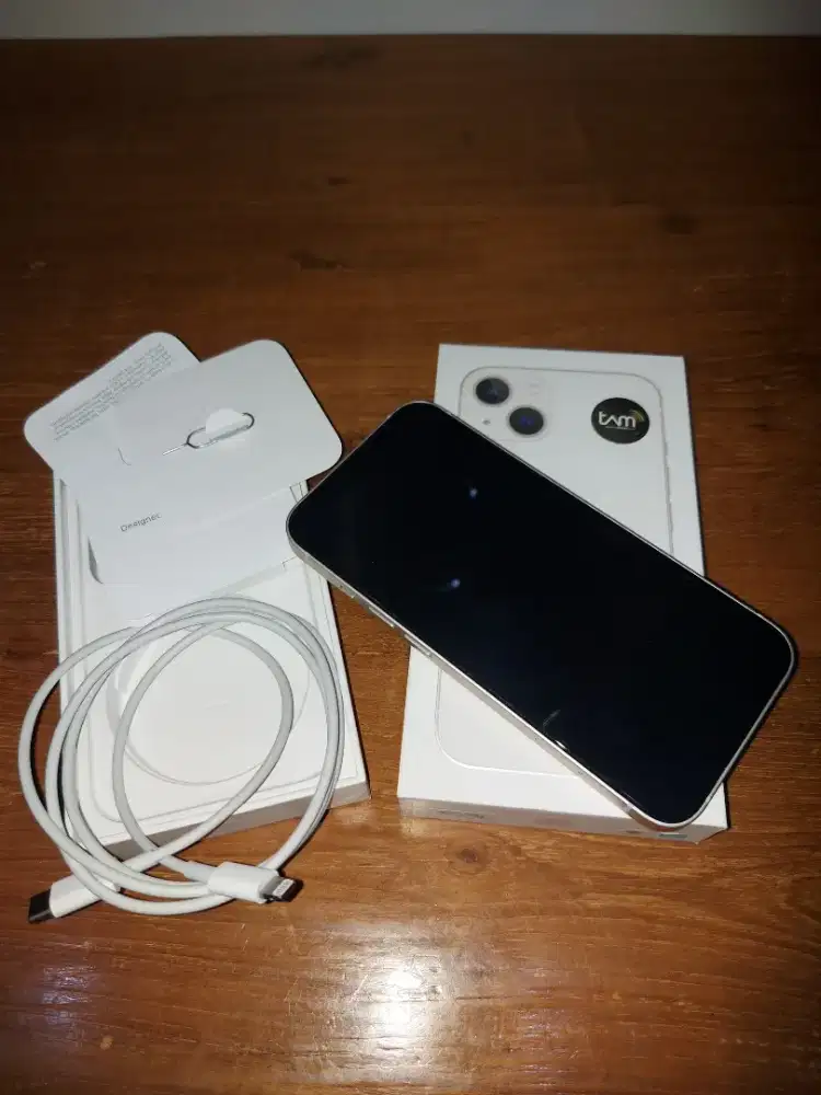 FOR SALE IPHONE 13 128 GB FULLSET  GARANSI RESMI INDONESIA- LIKE NEW!!