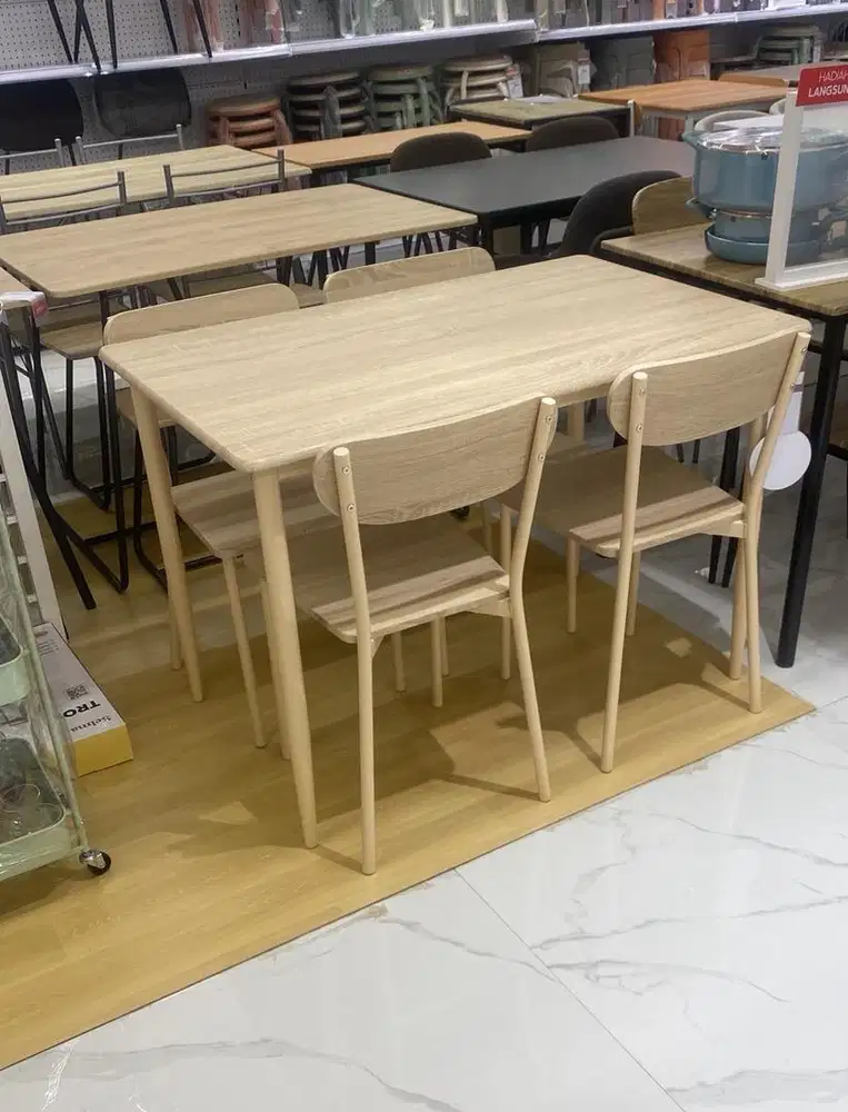 Meja makan set lamira selma
