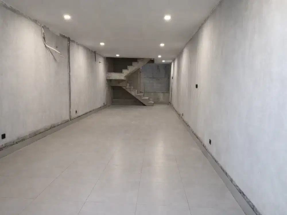 Ruko Modern Brand New Hoek 117m² 2LT Tersedia Beberapa Unit di Muara Karang