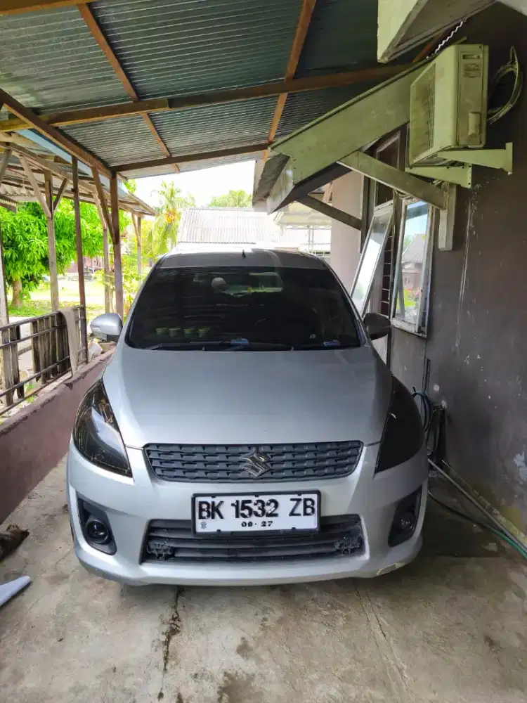 Dijual mobil Suzuki ertiga gk 2012