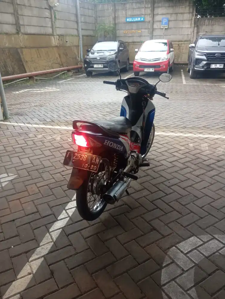 Jual supra x 125 karbu 2005