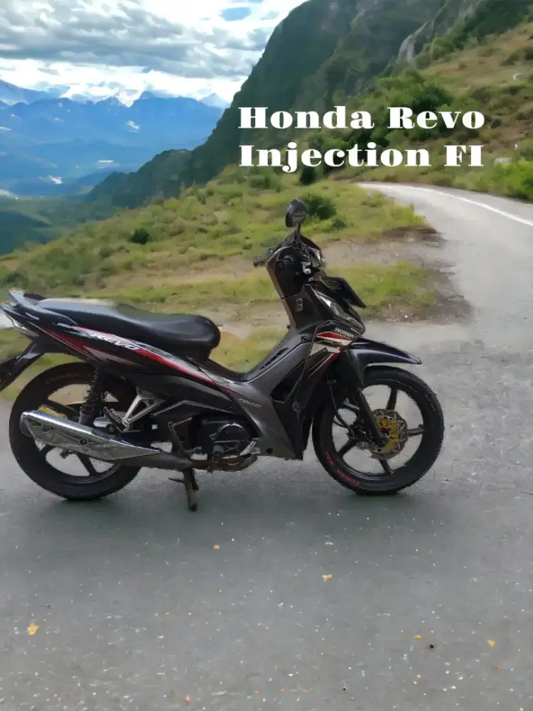 Honda Revo X PGM FI 2014