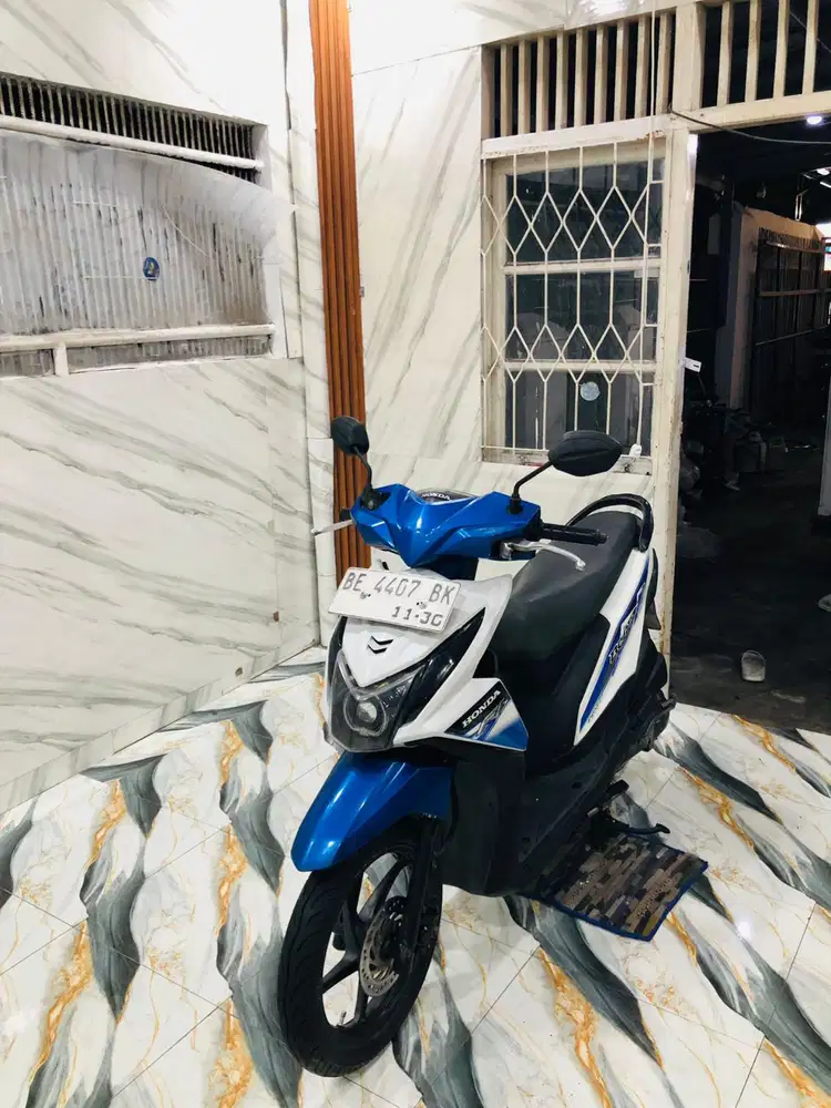 BEAT FI TERBAIK 2014 Pajak Hidup