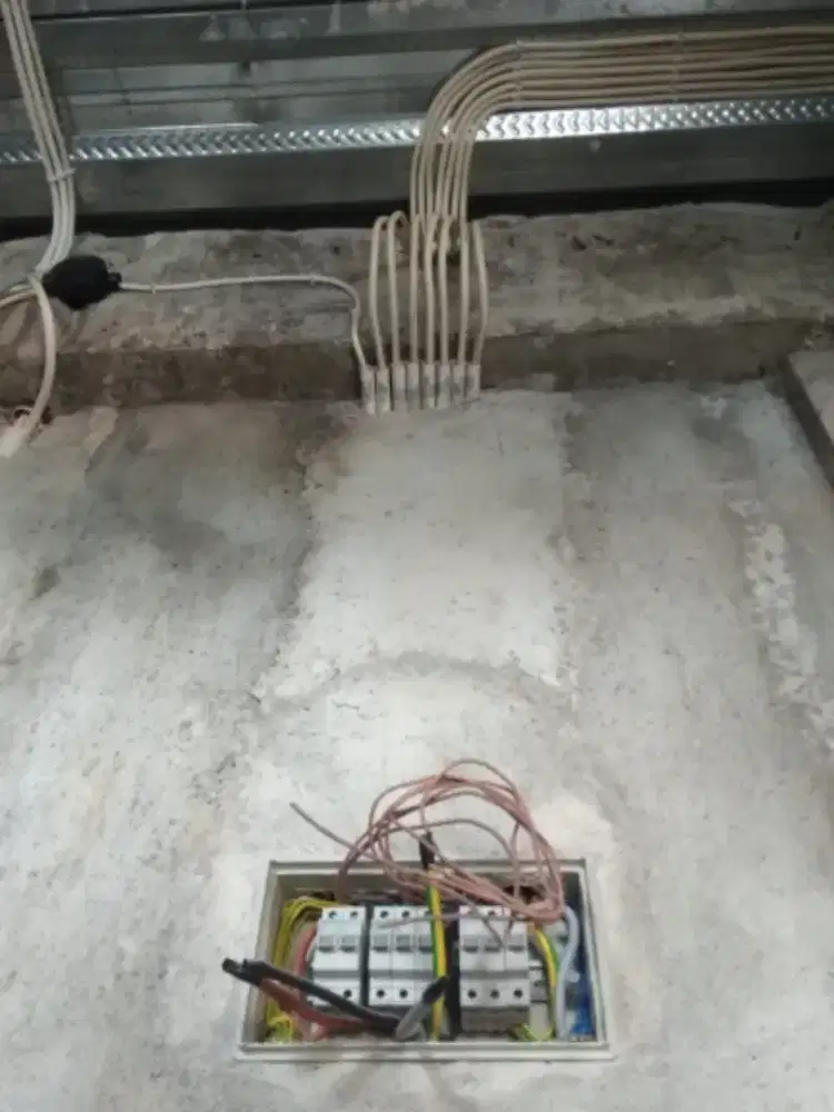 Tukang Listrik Panggilan Melayani Instalasi dan Perbaikan Listrik