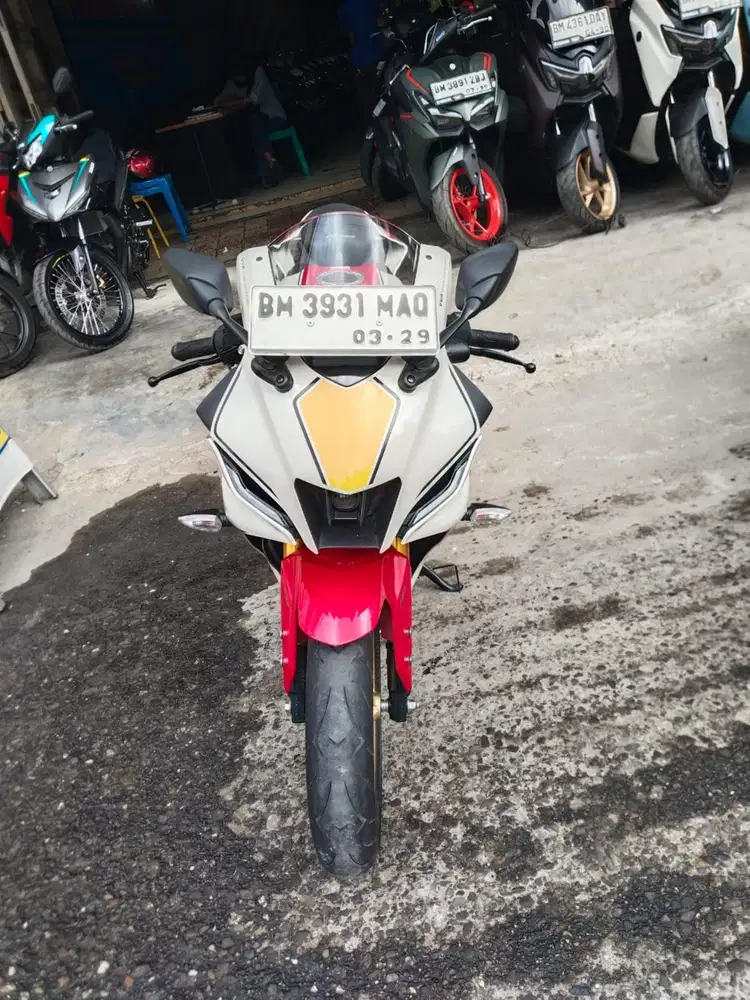 Dijual cepat Yamaha R 15 v4 tahun 2024