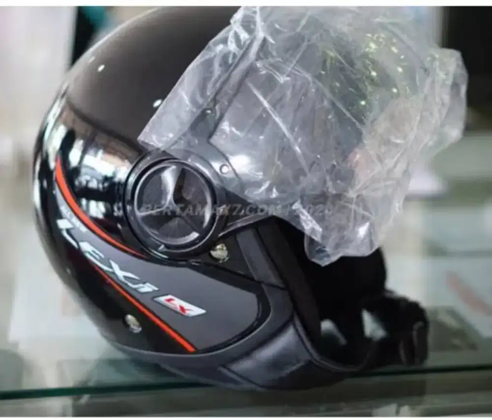 Helm original SNI Yamaha LEXY