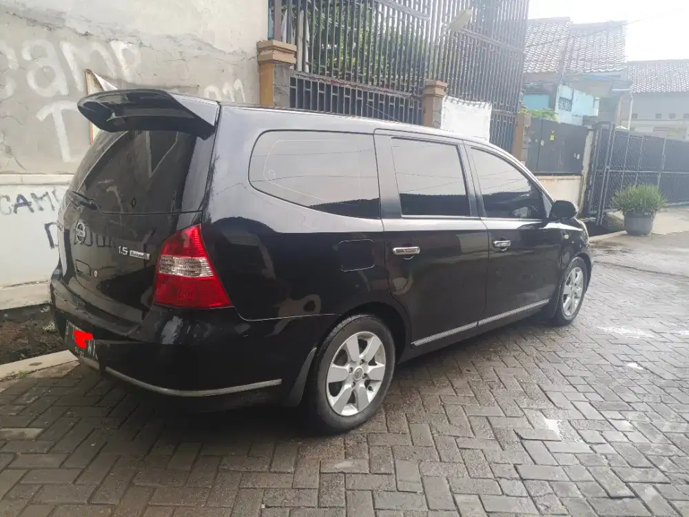 Nissan Grand Livina 1.5 XV Ultimate 2011 Matic Full set