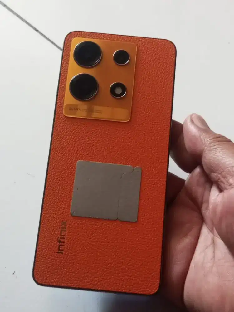 JUAL HP INFINIK NOTE 30 8/256 Btng