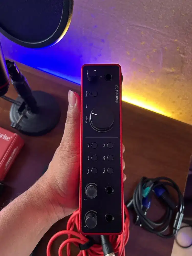 Focusrite 2i2 Gen 4 + mic condensate MK III