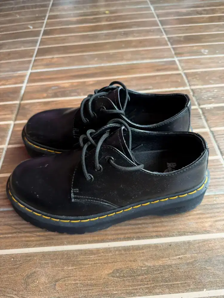 Sepatu Dr Martens