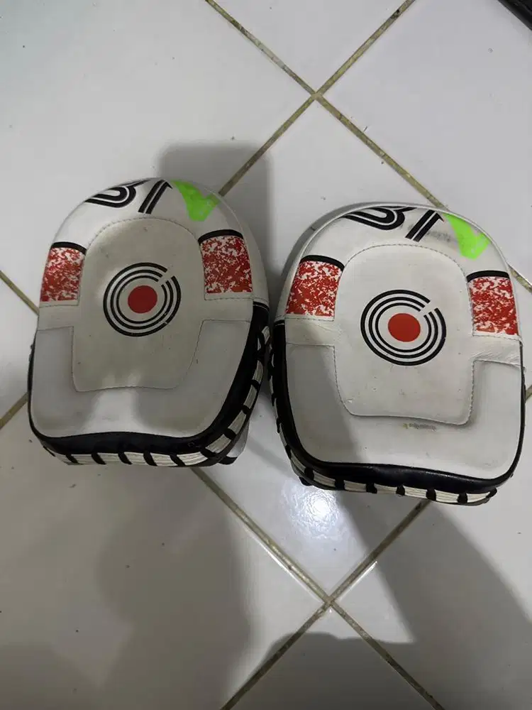 Padding tinju, muaythai , kickboxing