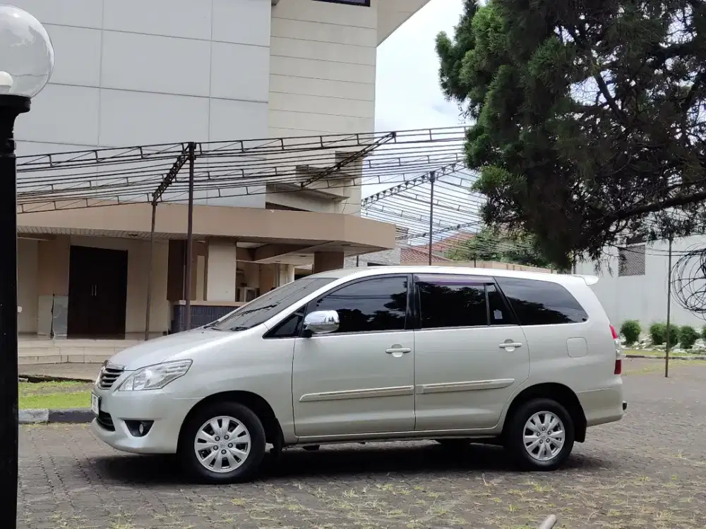 Innova G Diesel 2012 Matic Silver Terawat Inova Solar Bandung