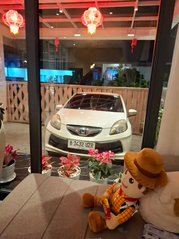 Brio  (PEMILIK LANSUNG) 1300cc matic 93rb Kilometer