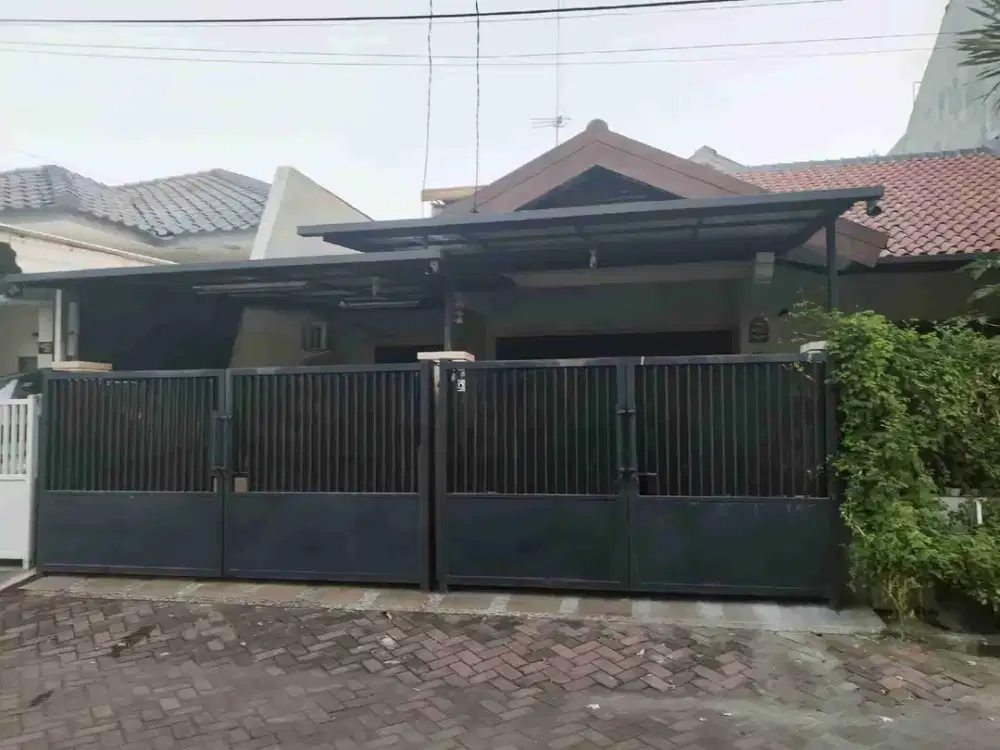 Rumah Murah Lokasi Strategis di Prapen Indah Dekat Raya Jemusari