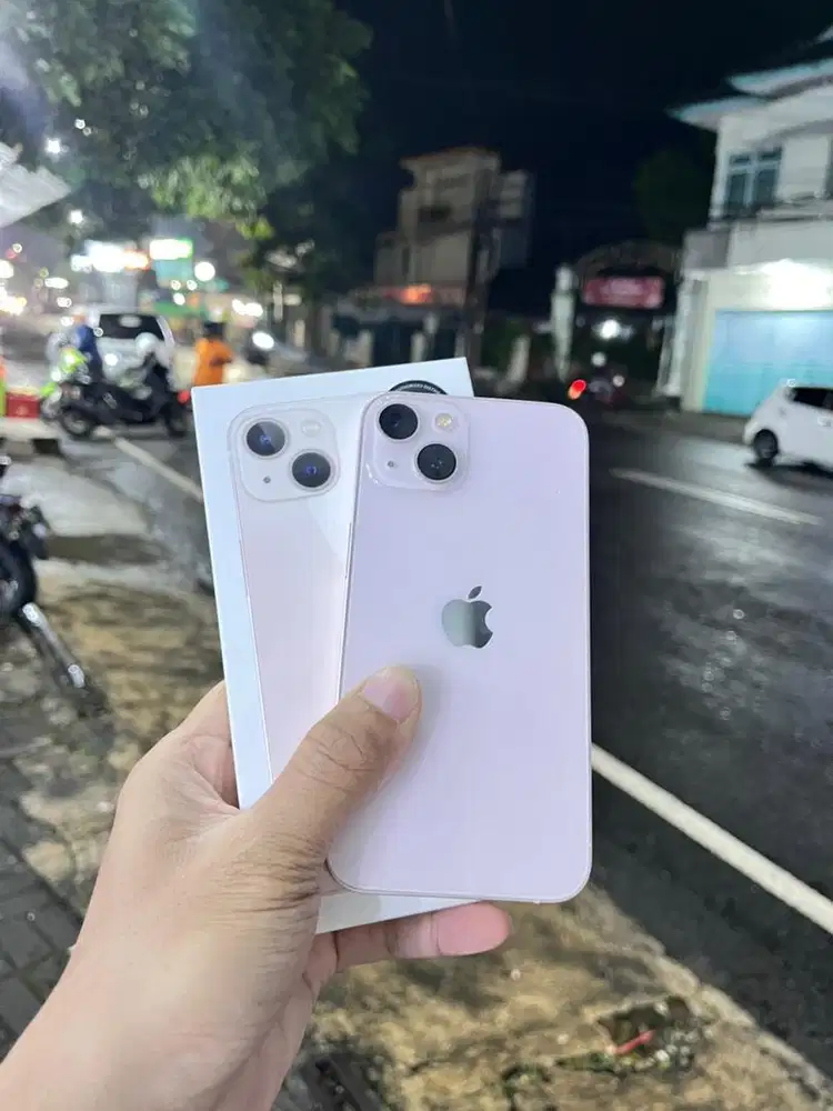 IPHONE 13 128 pink like new