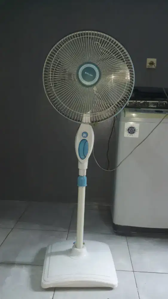 Jual kipas angin merk miyako kondisi normal angin kenceng