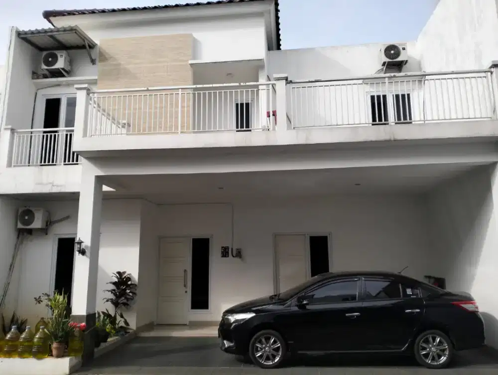 RUMAH SIAP HUNI DALAM CLUSTER GREENLAND RESIDENCE JATIKRAMAT