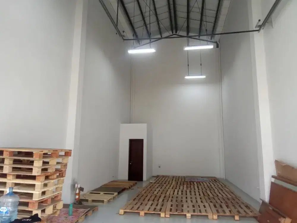 Disewa Gudang Plong Brand New Pik 2 Dalam Kawasan Akses Kontainer Tidak Banjir