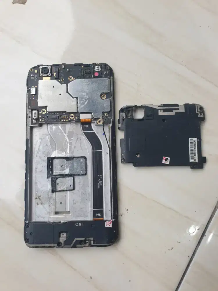 Mesin dan Frame xiaomi redmi  Go 4G Ram 1/8Gb original copotan Normal